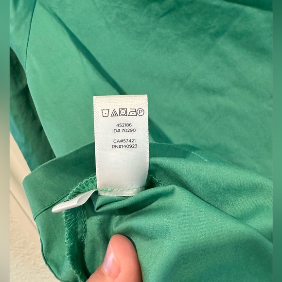 Ann Taylor LOFT New! Kelly Green Button Back Womens Sz S Off The Shoulder Blouse - Picture 8 of 13